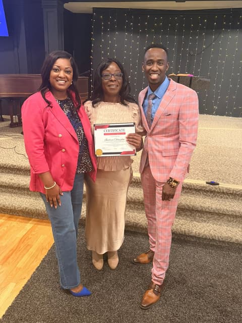 Certificates presented at the Romans 116 Church certification ceremony (5)