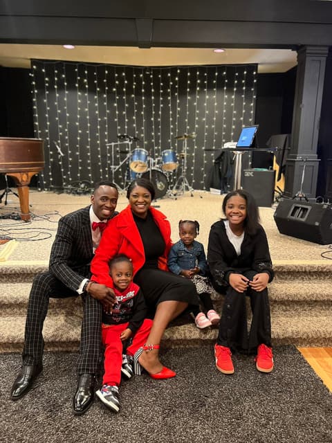 The Romans 116 Church family together in Lynnwood, Washington (32)