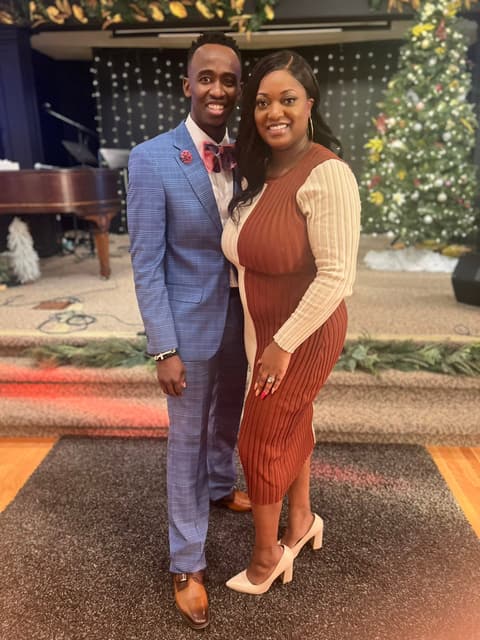 Pastor Dwayne Brown and Lady TaShara Brown of Romans 116 Church (9)
